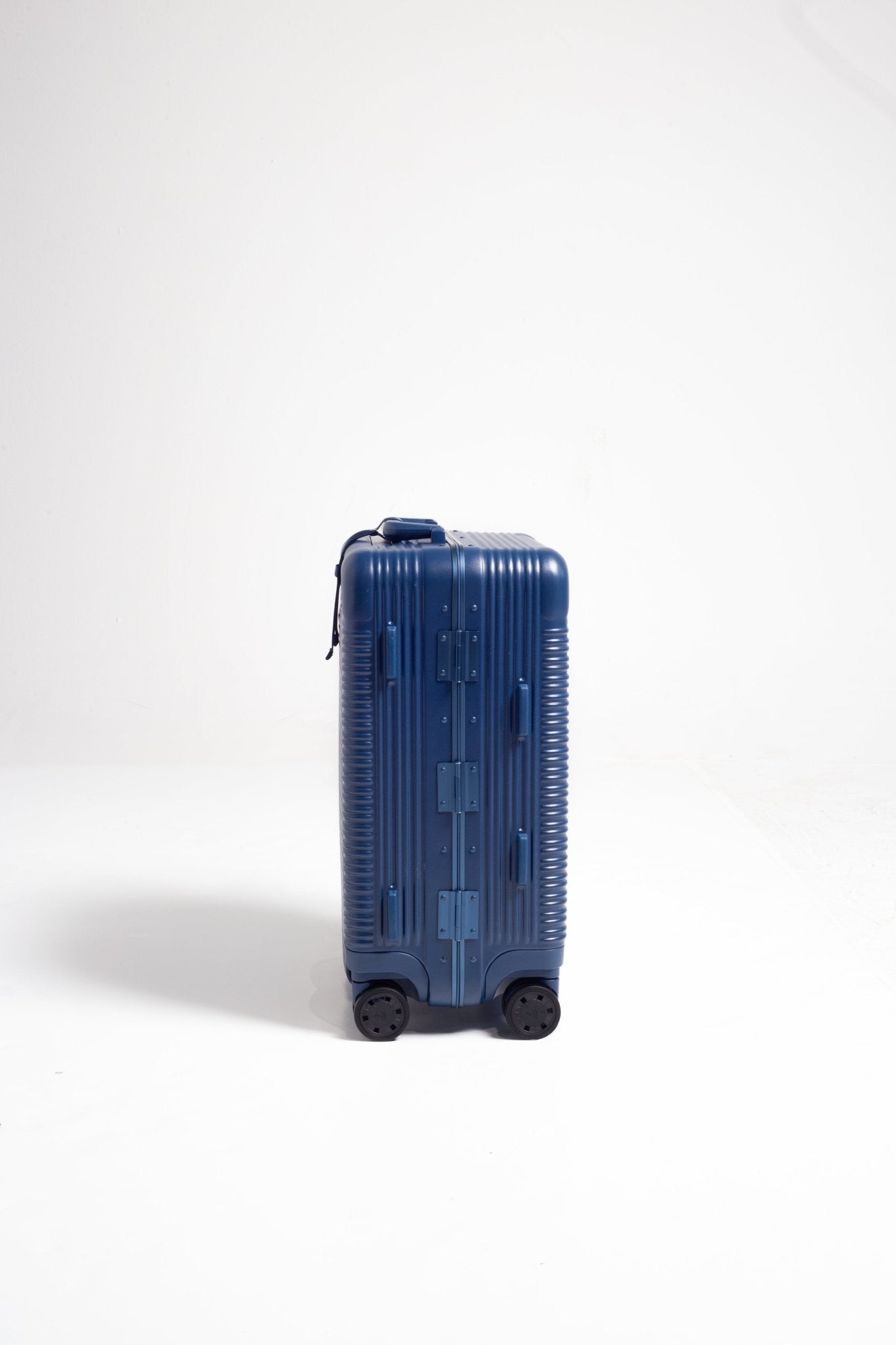 The Signature Series S "Advanced" Navy