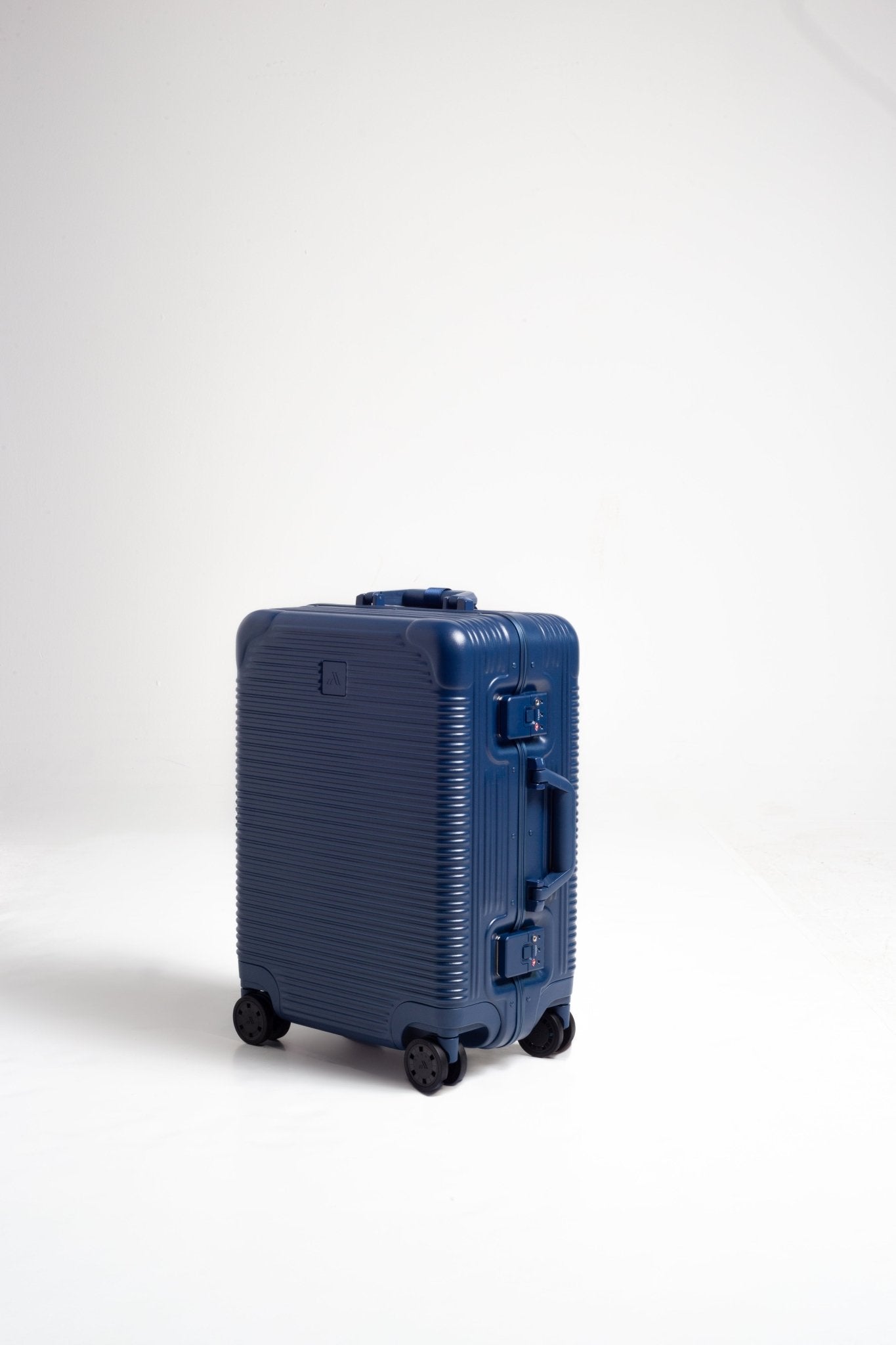 The Signature Series S &quot;Advanced&quot; Navy