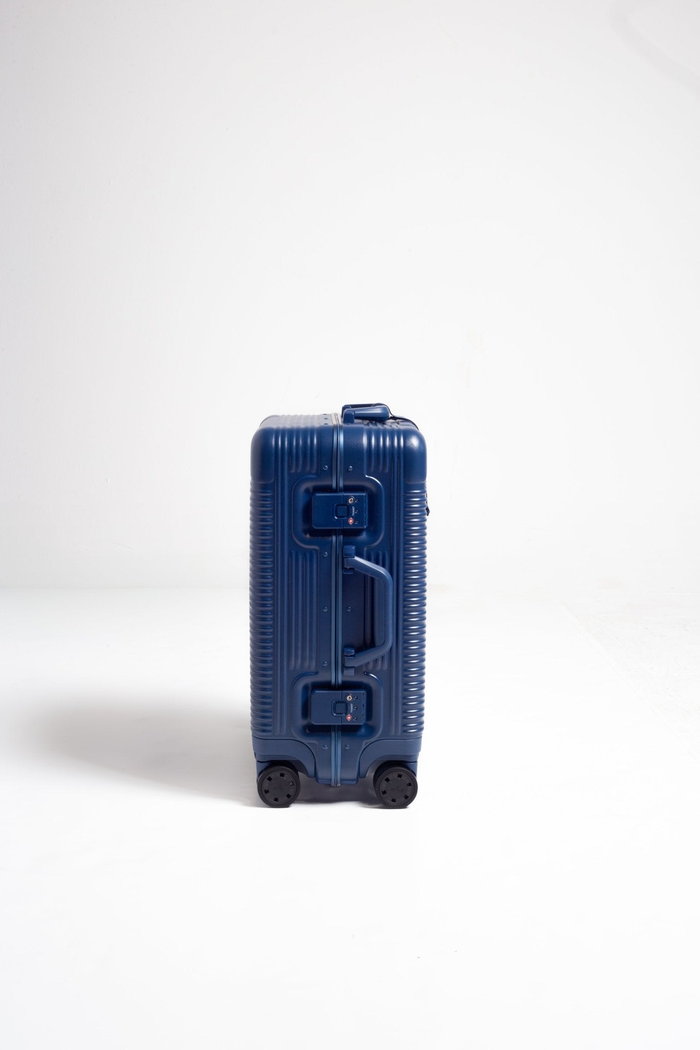The Signature Series S &quot;Advanced&quot; Navy