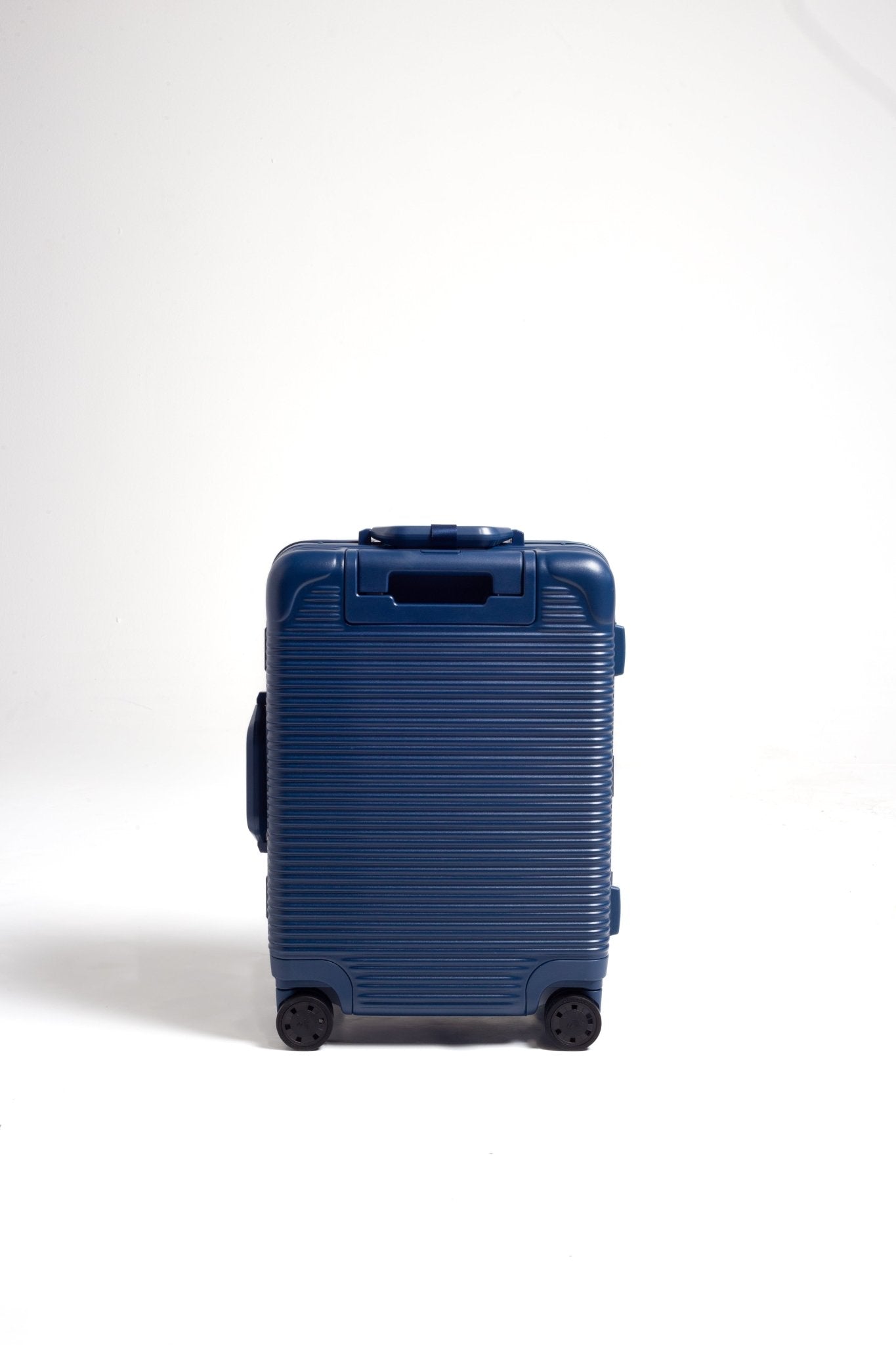 The Signature Series S &quot;Advanced&quot; Navy